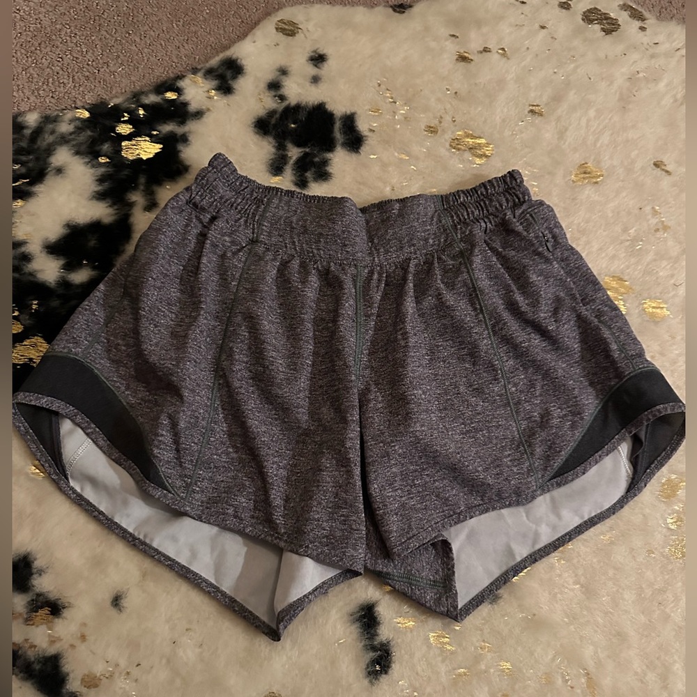 Lululemon hotty hot size 6 long